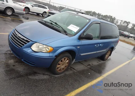 2007 Chrysler Town & Country Touring z USA, uszkodzony, nr VIN 2A4GP54LX7R152602